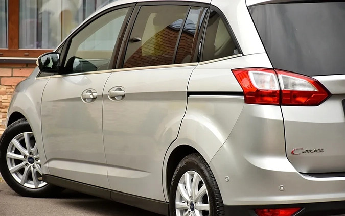 Ford Grand C-MAX cena 39700 przebieg: 134143, rok produkcji 2016 z Borek Wielkopolski małe 781